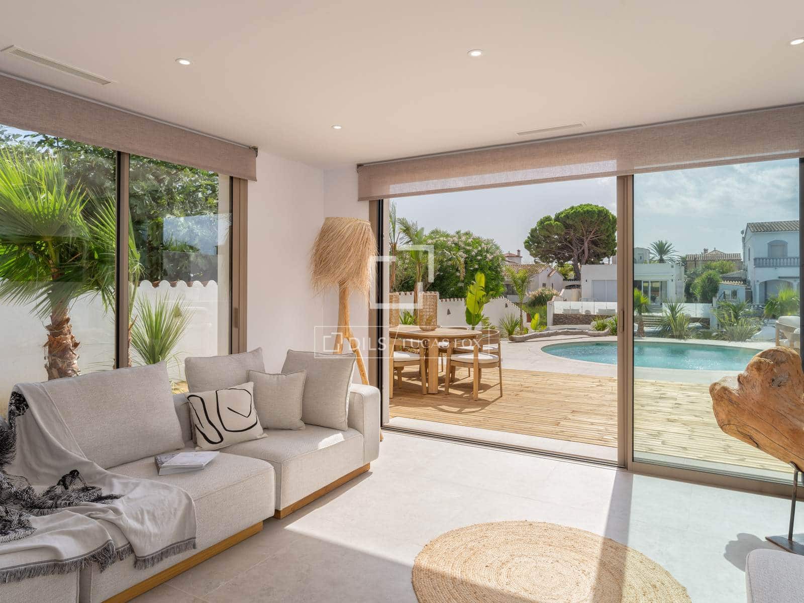 4 soverom Villa til salgs i Empuriabrava med svømmebasseng garasje - € 1 890 000 (Ref: 9650258)