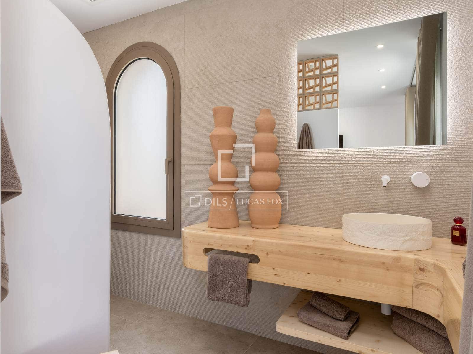 4 soverom Villa til salgs i Empuriabrava med svømmebasseng garasje - € 1 890 000 (Ref: 9650258)