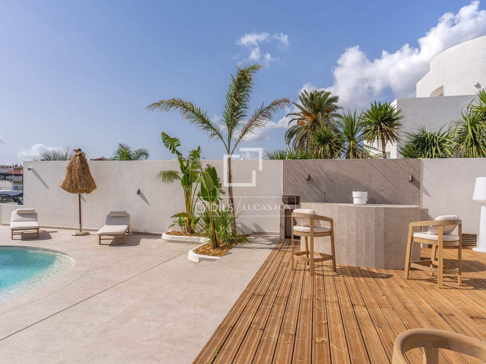 4 soverom Villa til salgs i Empuriabrava med svømmebasseng garasje - € 1 890 000 (Ref: 9650258)