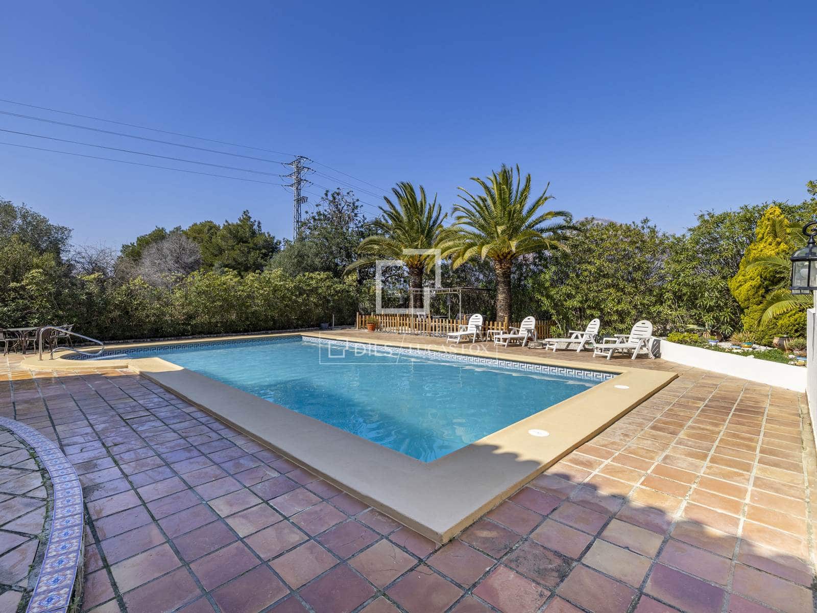 6 quarto Moradia para venda em Javea / Xabia com piscina garagem - 995 000 € (Ref: 9650259)