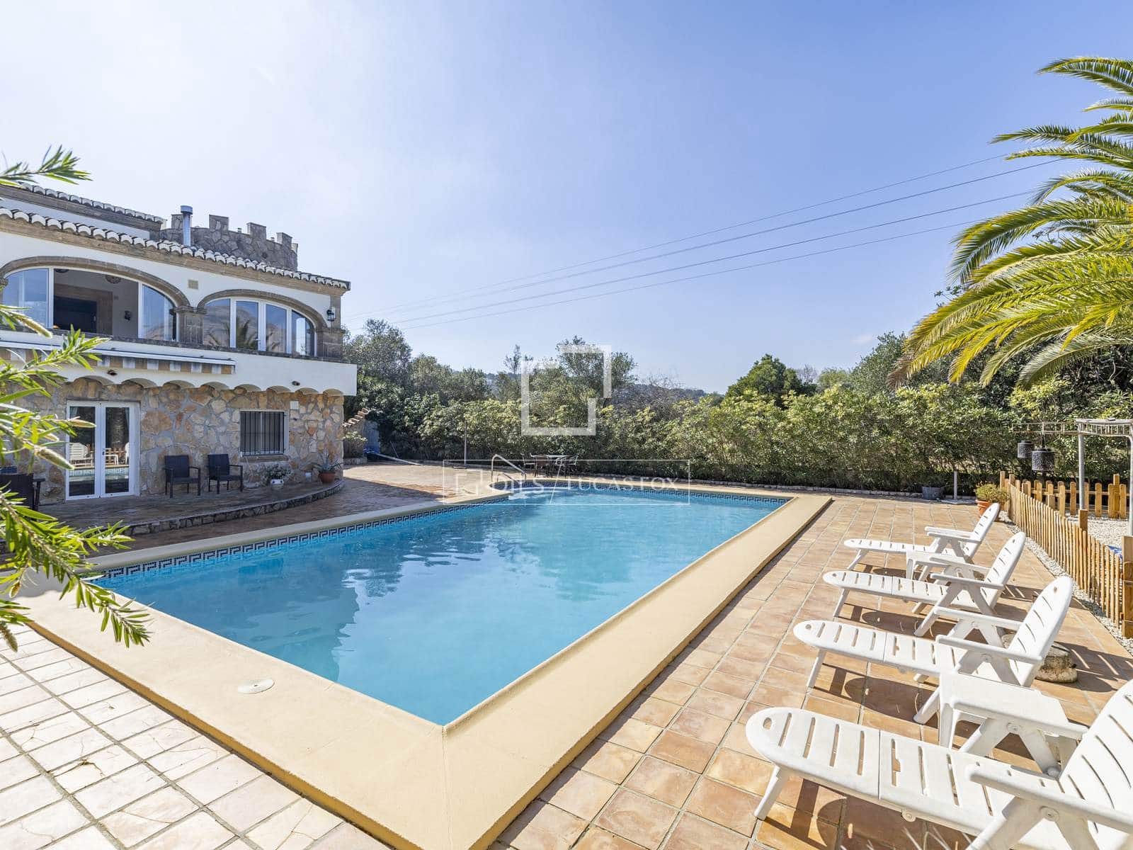 6 quarto Moradia para venda em Javea / Xabia com piscina garagem - 995 000 € (Ref: 9650259)