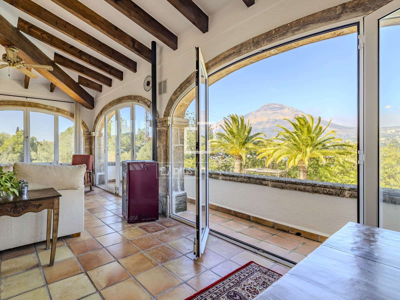 6 quarto Moradia para venda em Javea / Xabia com piscina garagem - 995 000 € (Ref: 9650259)