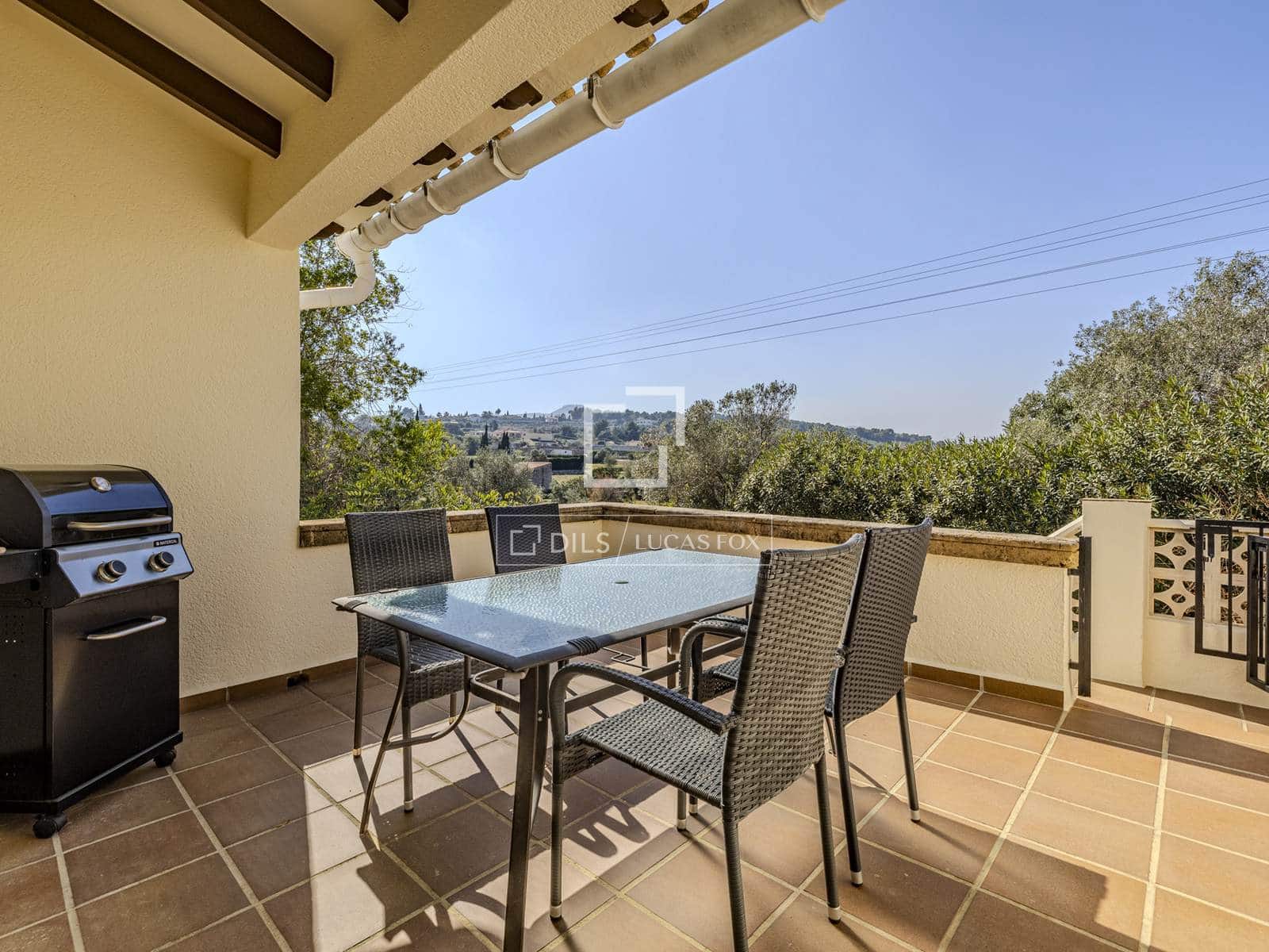 6 quarto Moradia para venda em Javea / Xabia com piscina garagem - 995 000 € (Ref: 9650259)