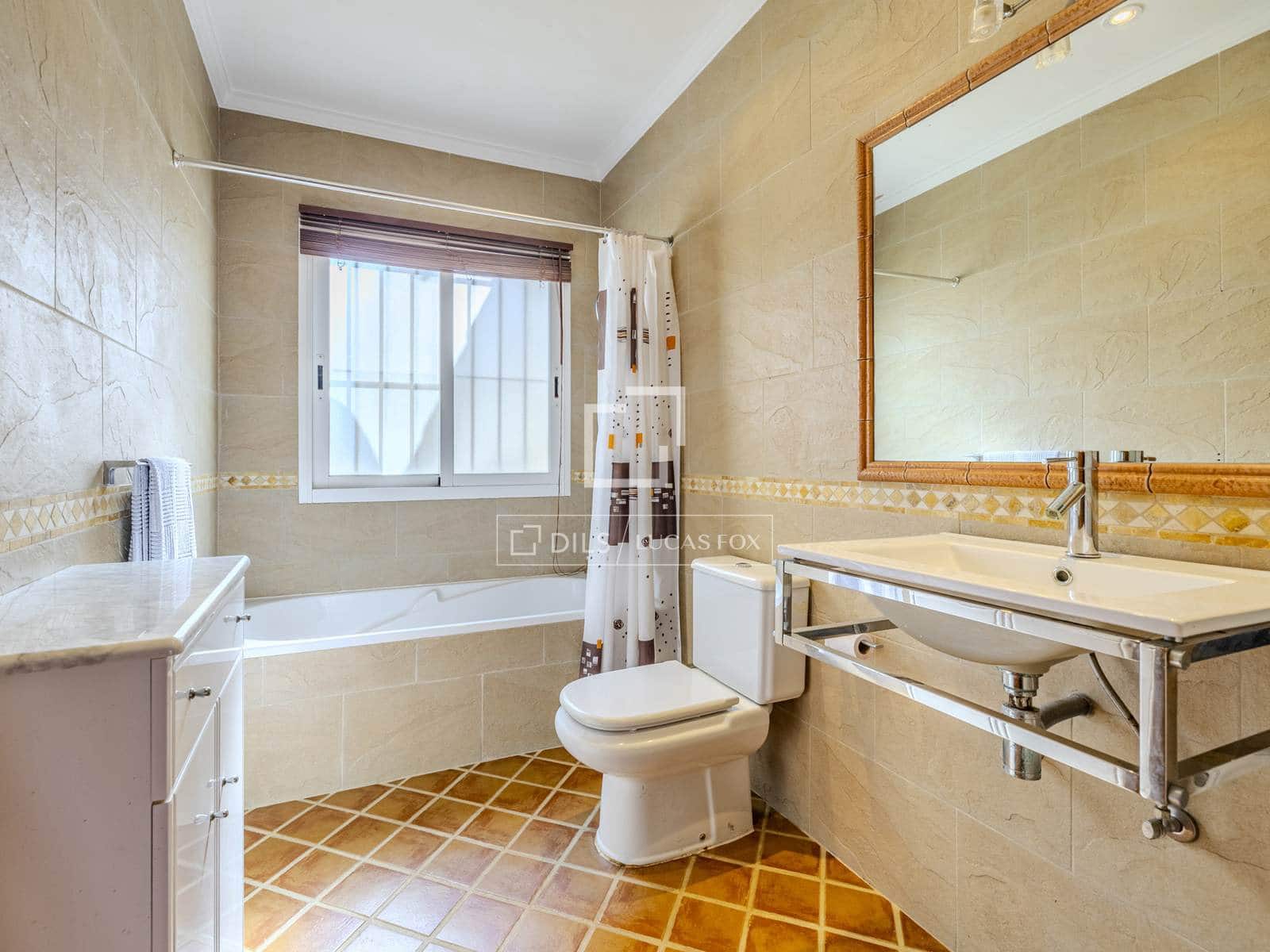 6 quarto Moradia para venda em Javea / Xabia com piscina garagem - 995 000 € (Ref: 9650259)