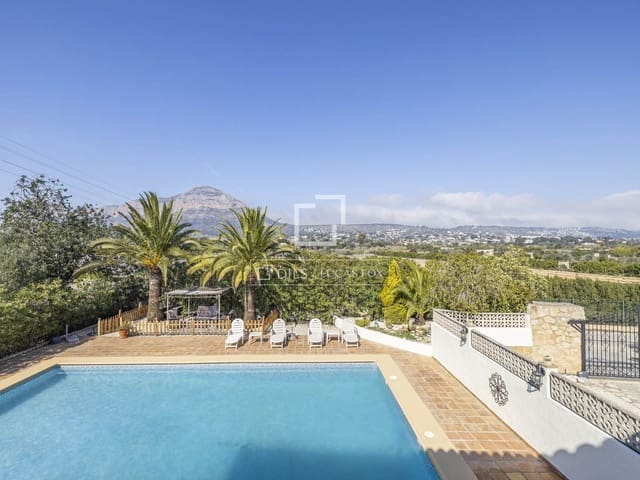 6 quarto Moradia para venda em Javea / Xàbia com piscina garagem - 995 000 € (Ref: 9650259)