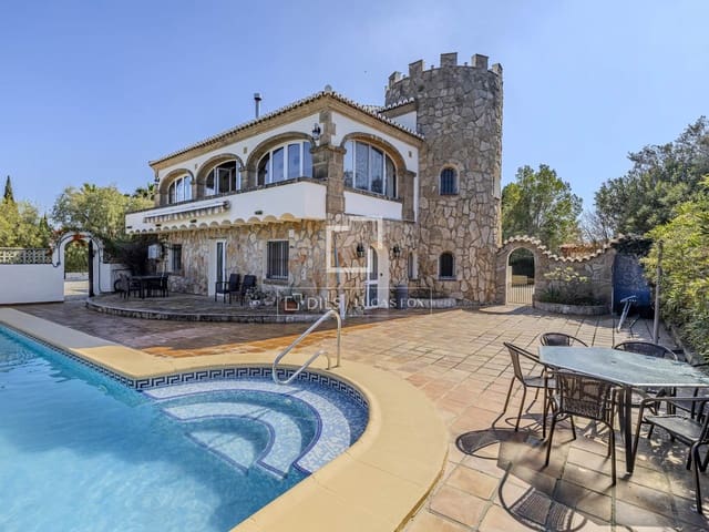 6 quarto Moradia para venda em Javea / Xàbia com piscina garagem - 995 000 € (Ref: 9650259)