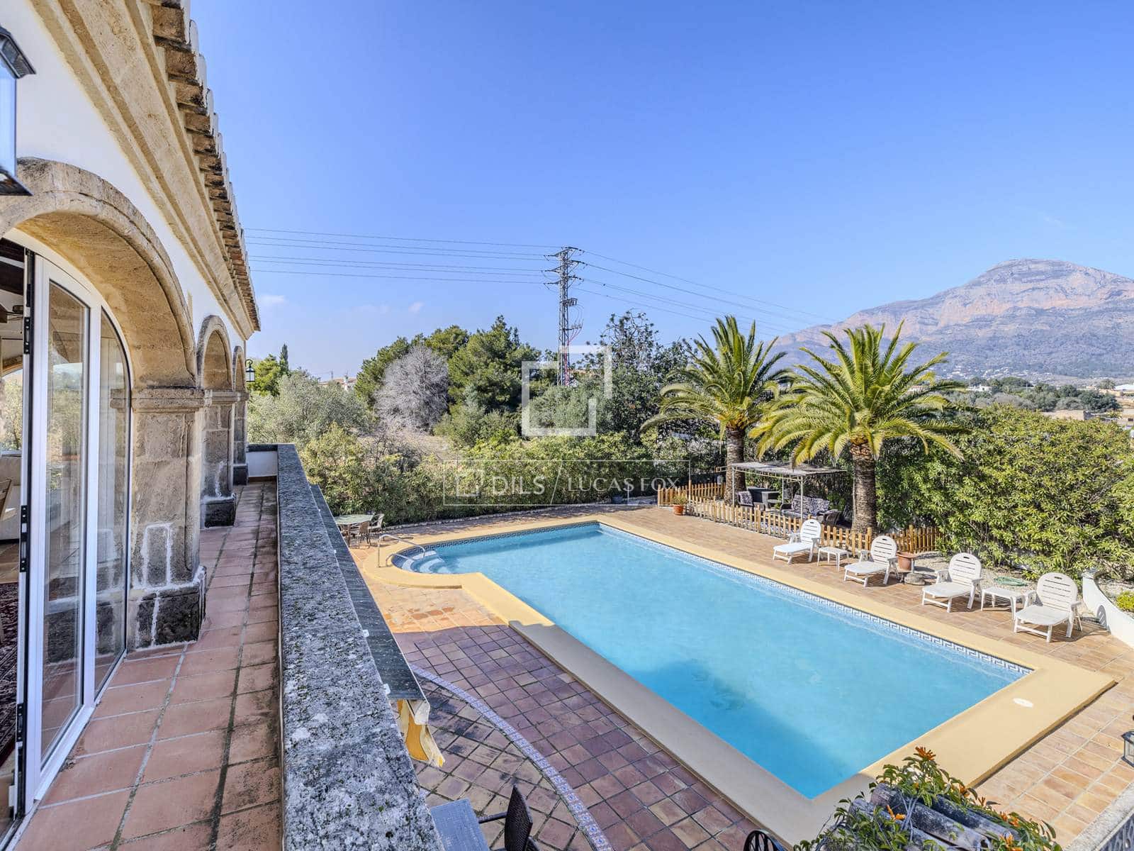 6 quarto Moradia para venda em Javea / Xabia com piscina garagem - 995 000 € (Ref: 9650259)