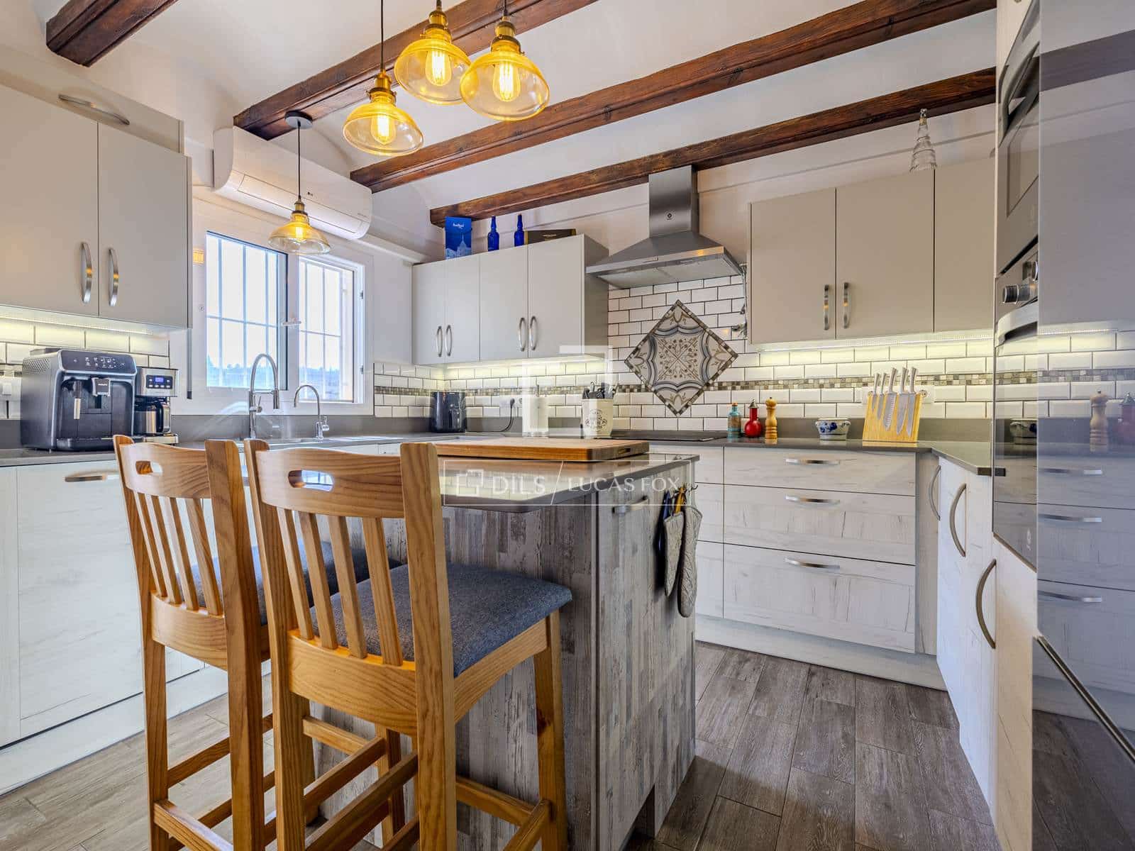 6 quarto Moradia para venda em Javea / Xabia com piscina garagem - 995 000 € (Ref: 9650259)