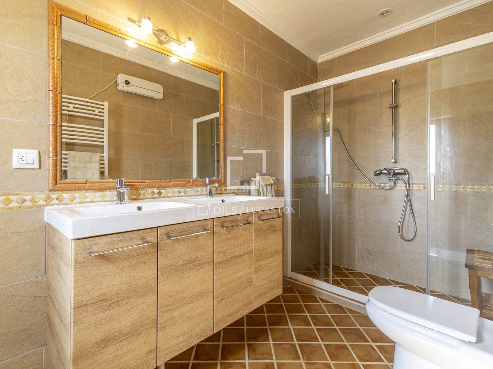 6 quarto Moradia para venda em Javea / Xabia com piscina garagem - 995 000 € (Ref: 9650259)