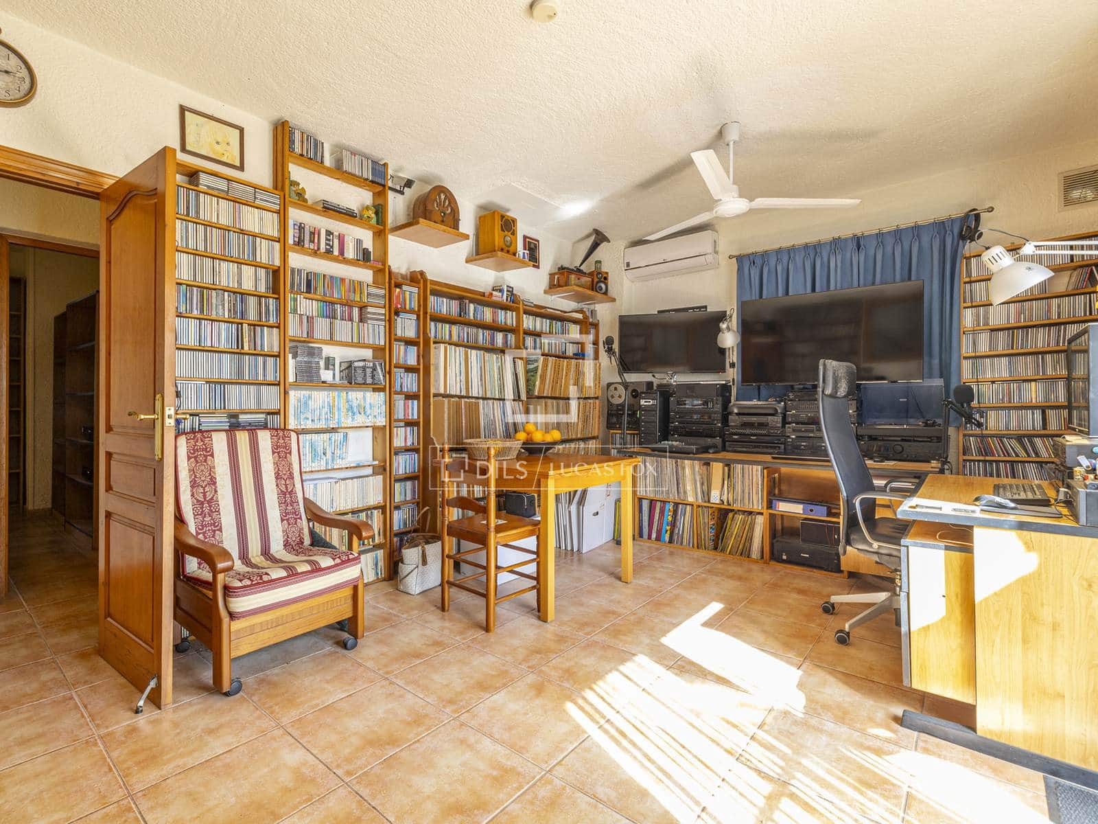 6 quarto Moradia para venda em Javea / Xabia com piscina garagem - 995 000 € (Ref: 9650259)