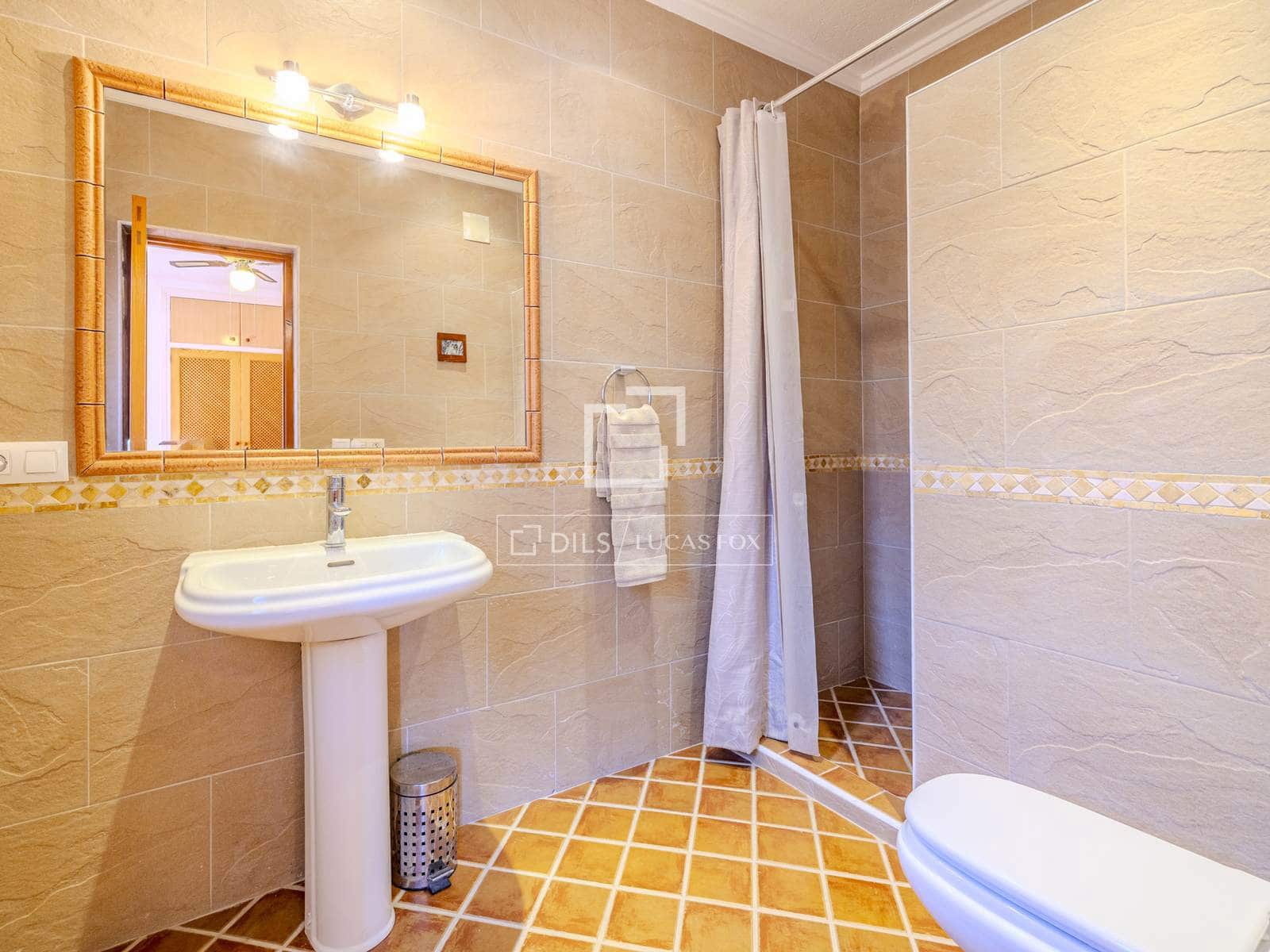 6 quarto Moradia para venda em Javea / Xabia com piscina garagem - 995 000 € (Ref: 9650259)