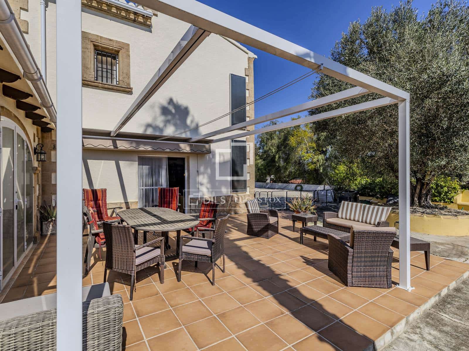 6 quarto Moradia para venda em Javea / Xabia com piscina garagem - 995 000 € (Ref: 9650259)