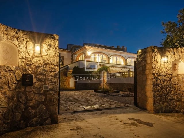 6 soveværelse Villa til salg i Javea / Xàbia med swimmingpool garage - € 995.000 (Ref: 9650259)