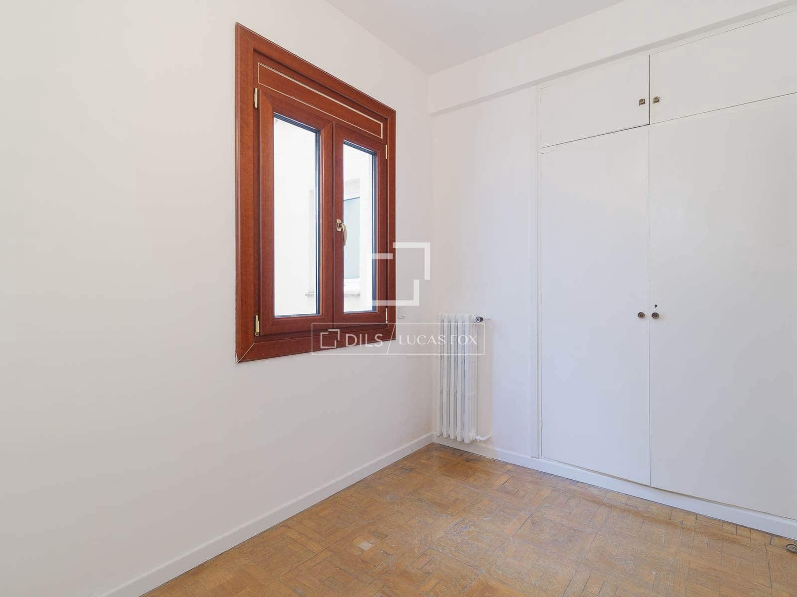 4 quarto Apartamento para arrendar em Barcelona cidade com garagem - 4 000 € (Ref: 9650406)