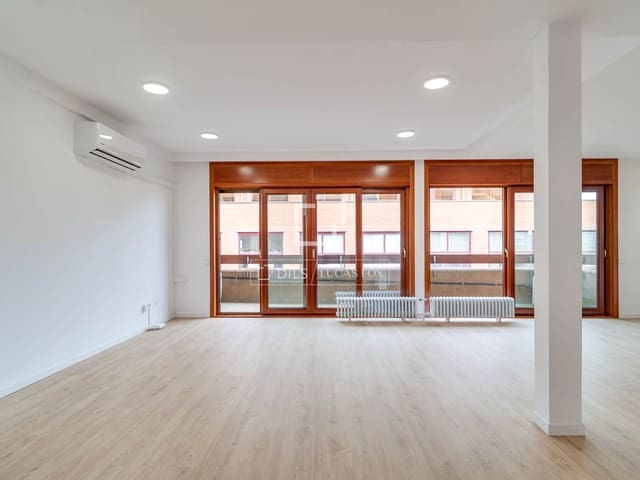 4 quarto Apartamento para arrendar em Barcelona cidade com garagem - 4 000 € (Ref: 9650406)