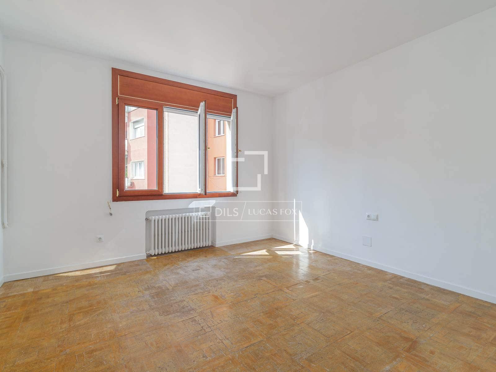 4 quarto Apartamento para arrendar em Barcelona cidade com garagem - 4 000 € (Ref: 9650406)