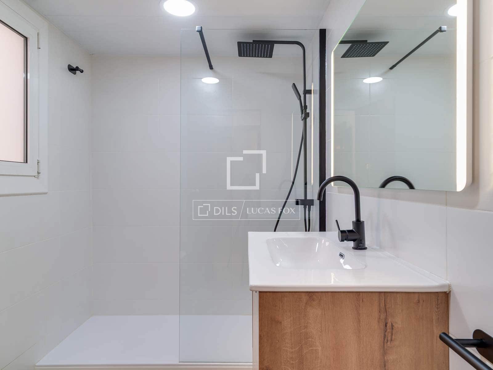 4 quarto Apartamento para arrendar em Barcelona cidade com garagem - 4 000 € (Ref: 9650406)