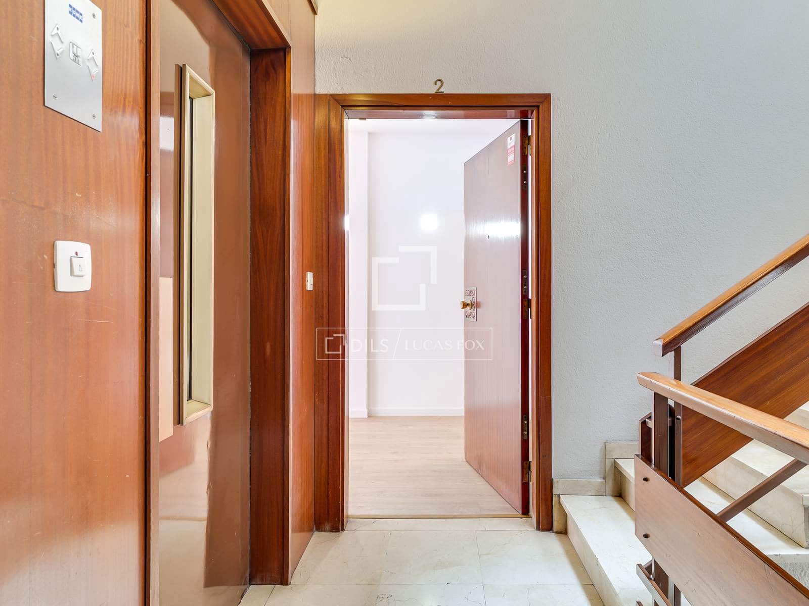 4 quarto Apartamento para arrendar em Barcelona cidade com garagem - 4 000 € (Ref: 9650406)