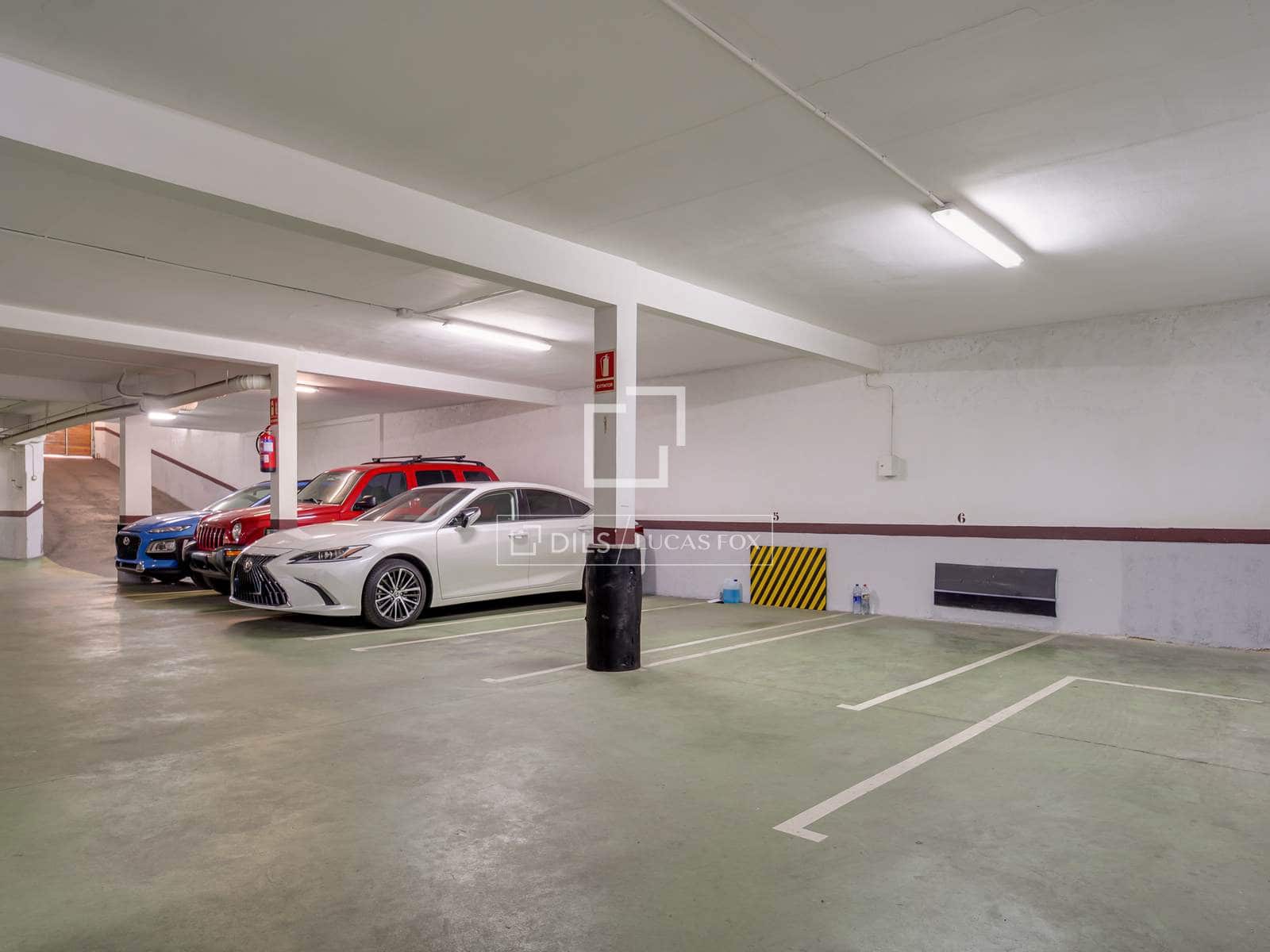 4 quarto Apartamento para arrendar em Barcelona cidade com garagem - 4 000 € (Ref: 9650406)