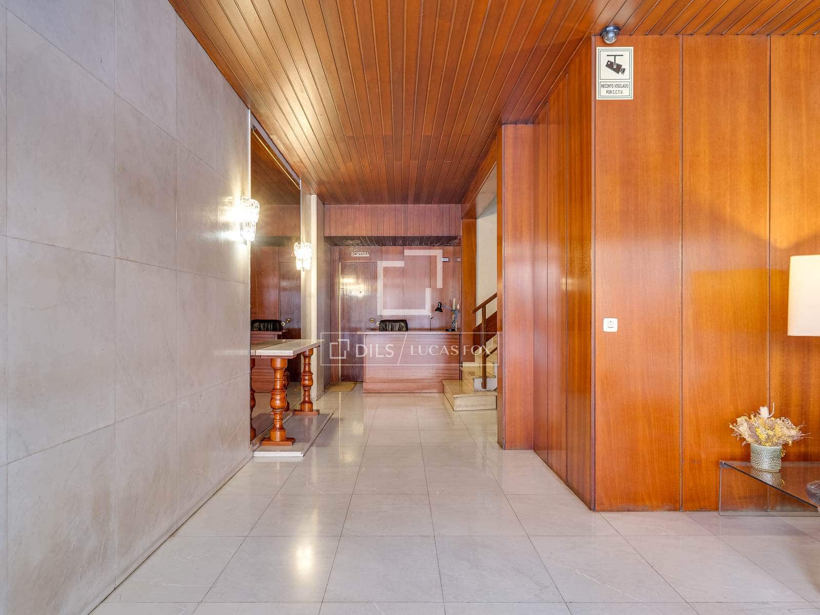 4 quarto Apartamento para arrendar em Barcelona cidade com garagem - 4 000 € (Ref: 9650406)