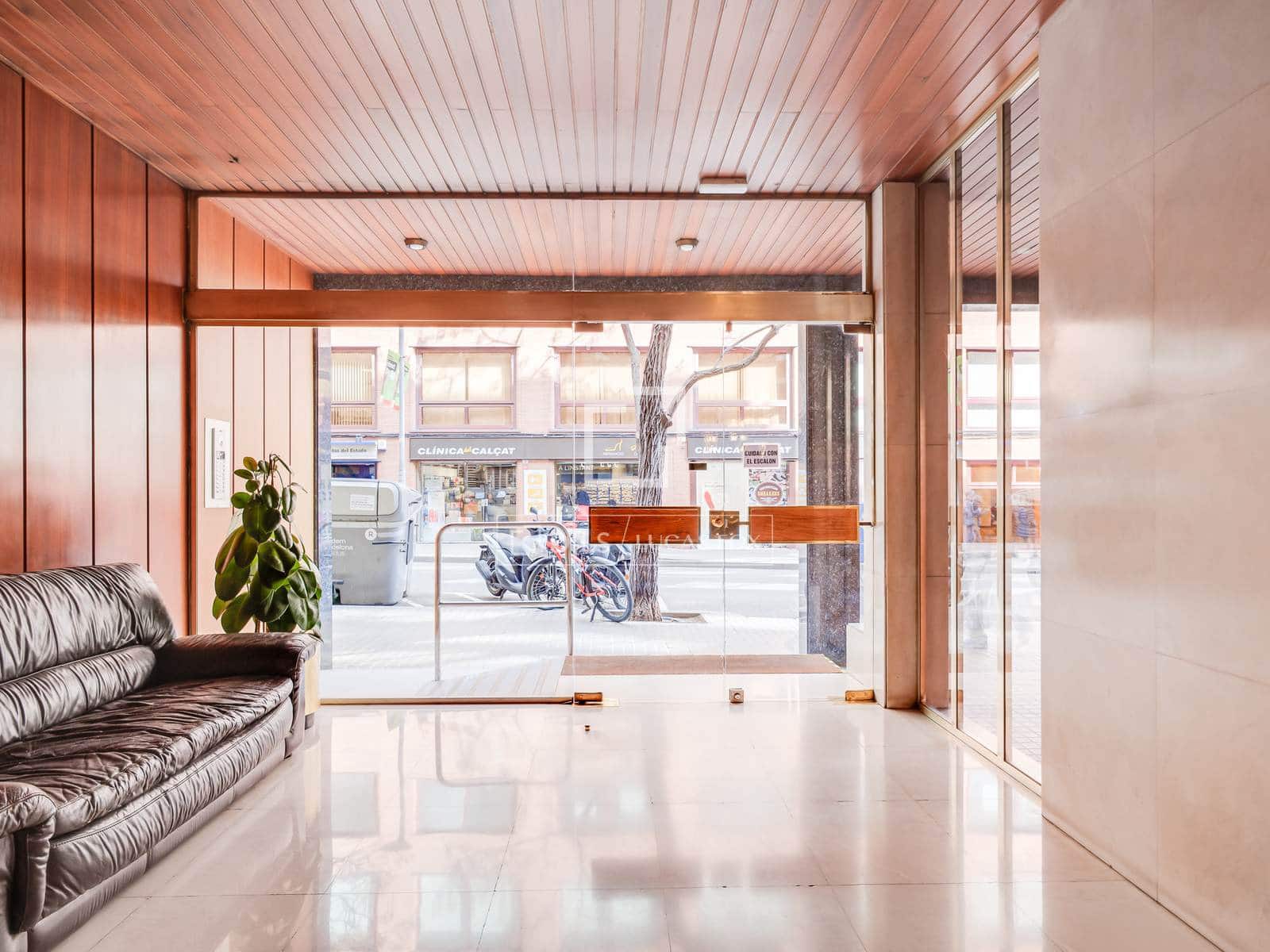 4 quarto Apartamento para arrendar em Barcelona cidade com garagem - 4 000 € (Ref: 9650406)