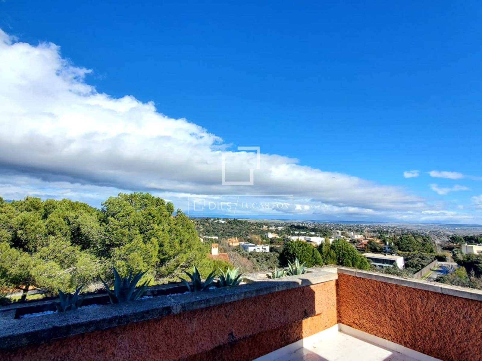 5 makuuhuone Huvila myytävänä paikassa San Sebastian de los Reyes mukana uima-altaan 
autotalli - 1 700 000 € (Ref: 9650408)