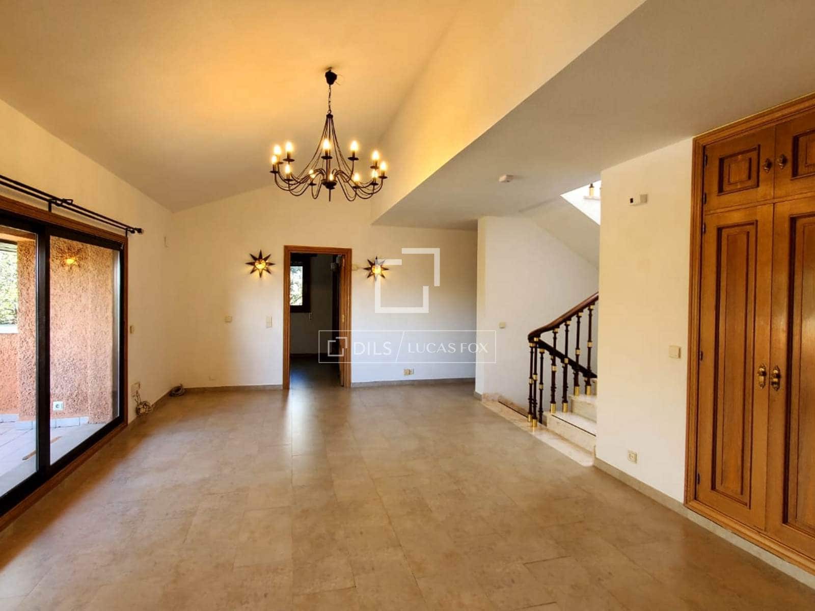 5 makuuhuone Huvila myytävänä paikassa San Sebastian de los Reyes mukana uima-altaan 
autotalli - 1 700 000 € (Ref: 9650408)