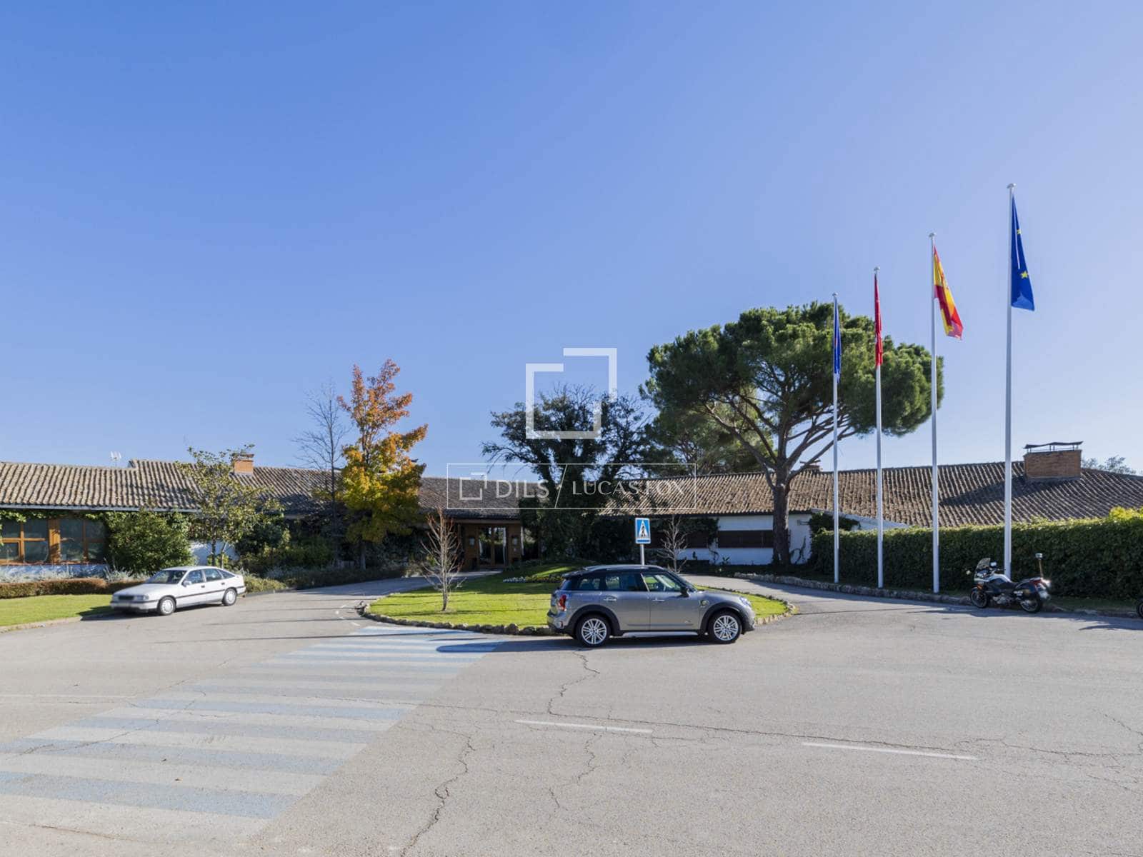 5 makuuhuone Huvila myytävänä paikassa San Sebastian de los Reyes mukana uima-altaan 
autotalli - 1 700 000 € (Ref: 9650408)