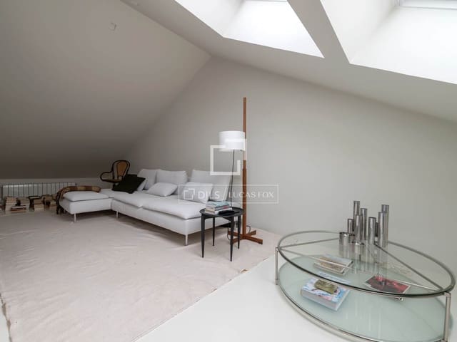 Apartamento de 2 habitaciones en Bellas Vistas, Madrid ciudad en venta - 719.000 € (Ref: 9650623)