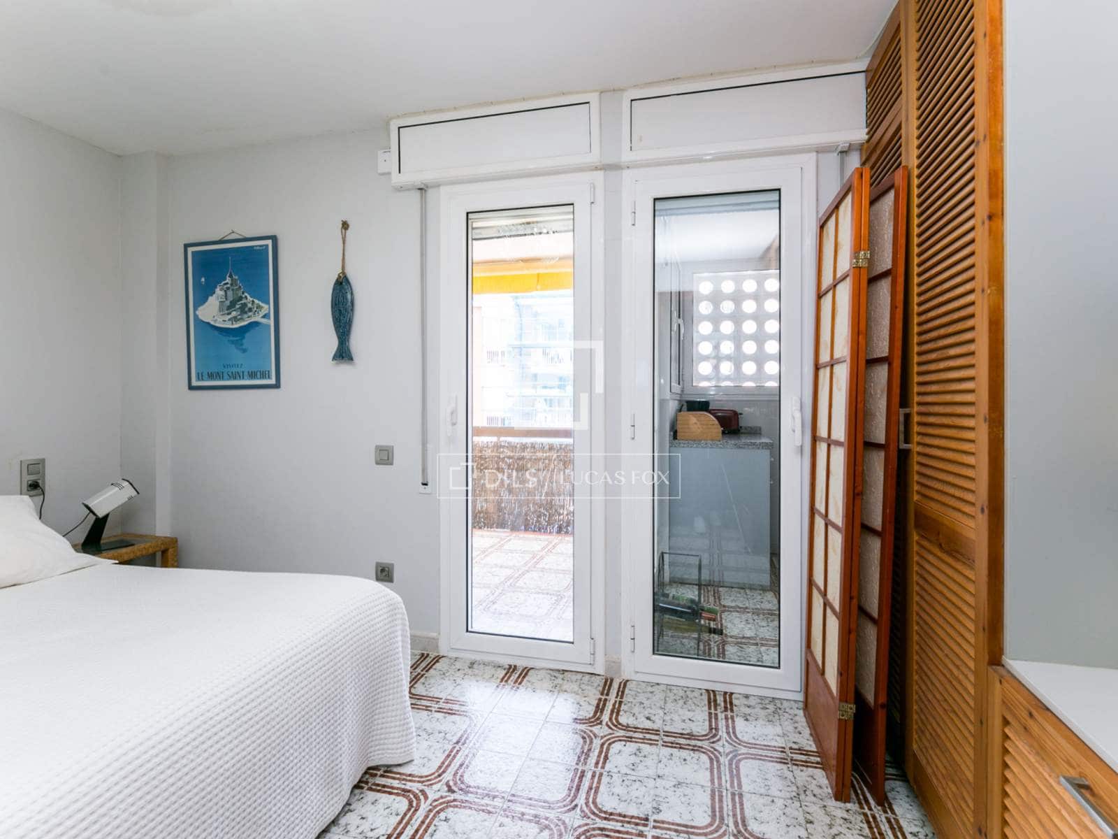 2 bedroom Apartment for sale in Castelldefels with pool garage - € 618,000 (Ref: 9650788)