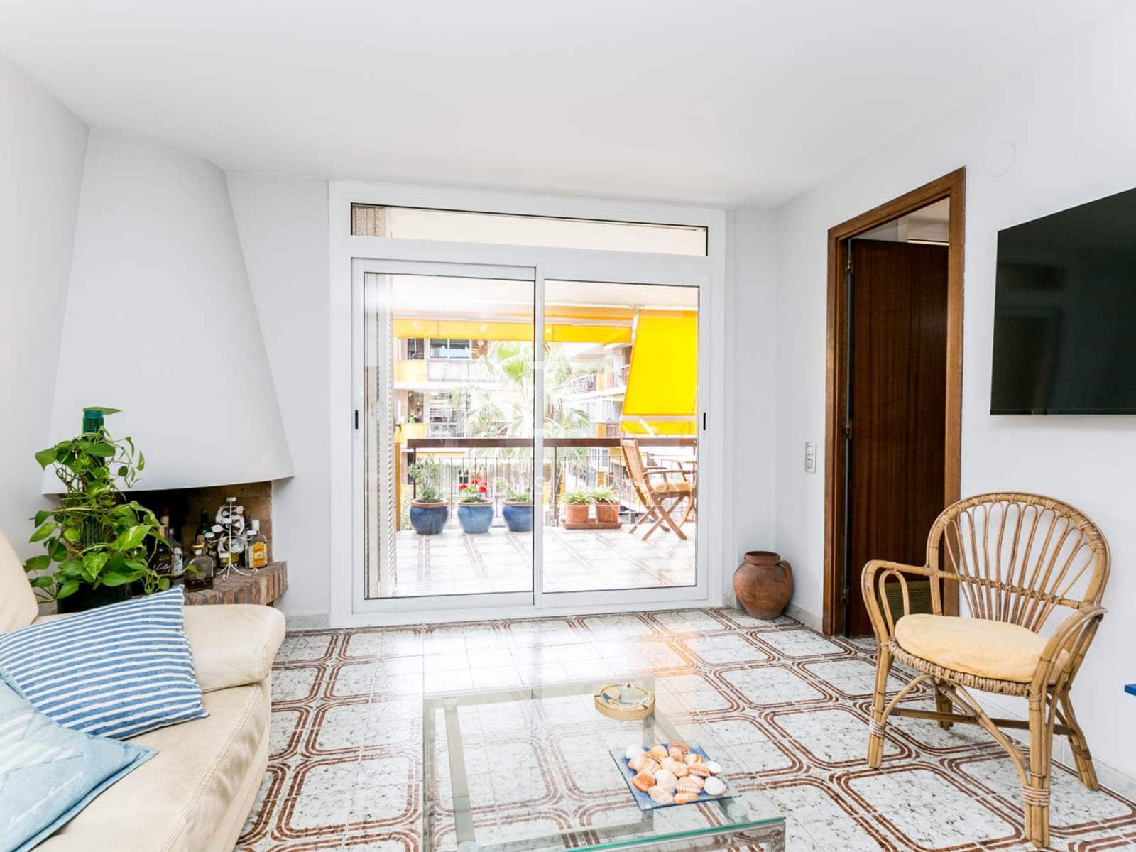 2 bedroom Apartment for sale in Castelldefels with pool garage - € 618,000 (Ref: 9650788)