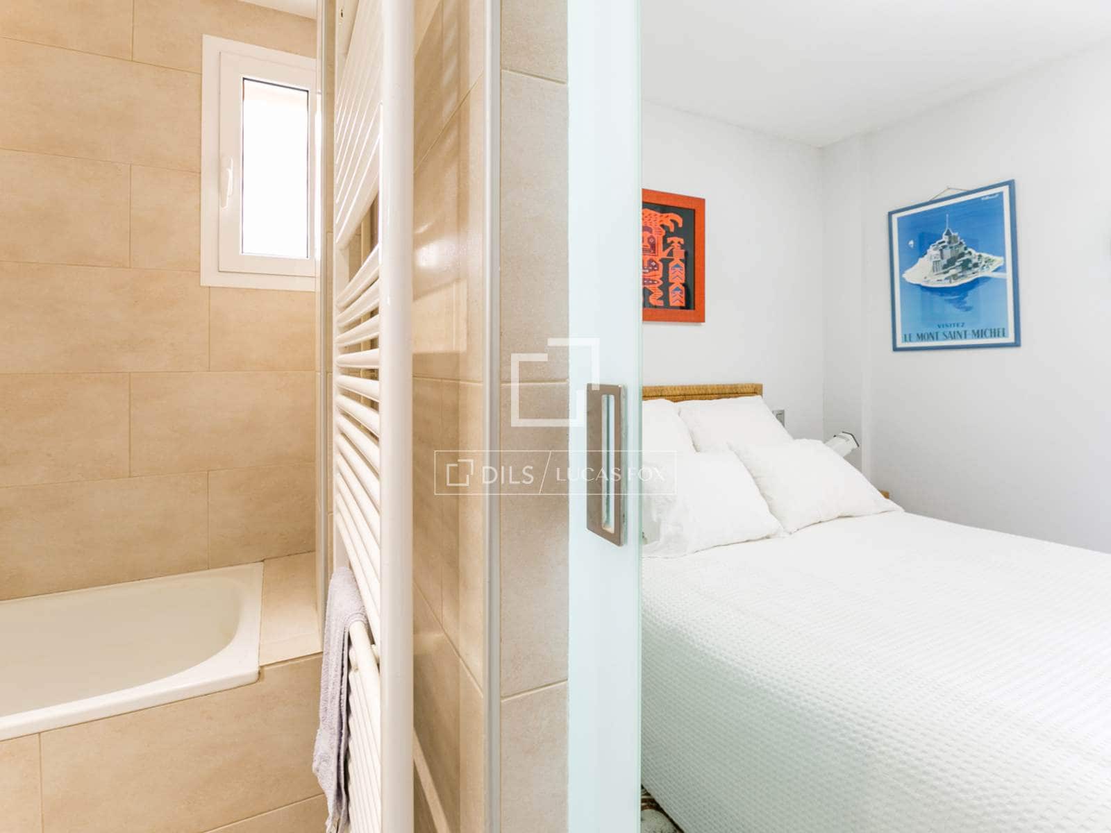 2 bedroom Apartment for sale in Castelldefels with pool garage - € 618,000 (Ref: 9650788)