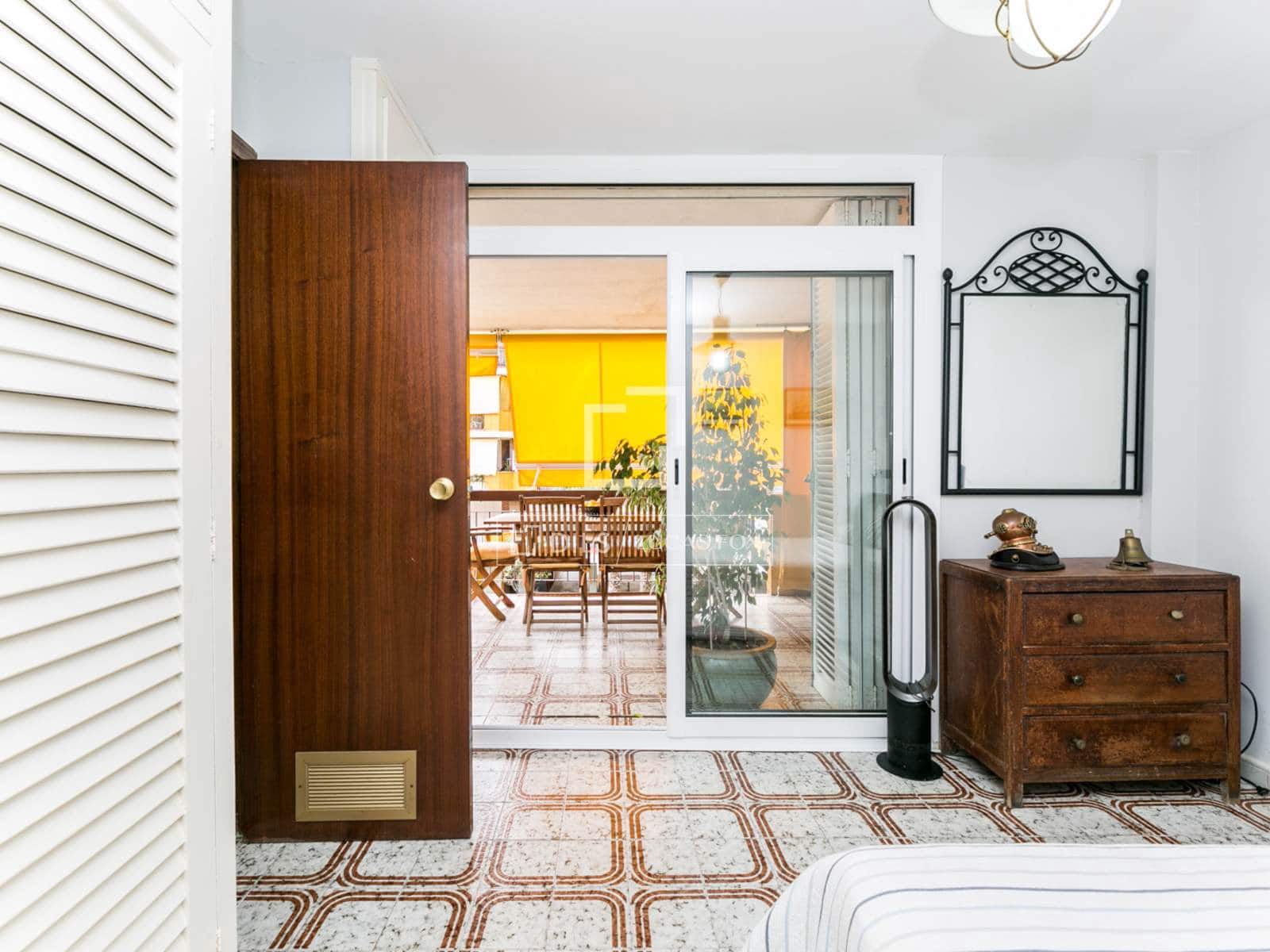 2 bedroom Apartment for sale in Castelldefels with pool garage - € 618,000 (Ref: 9650788)