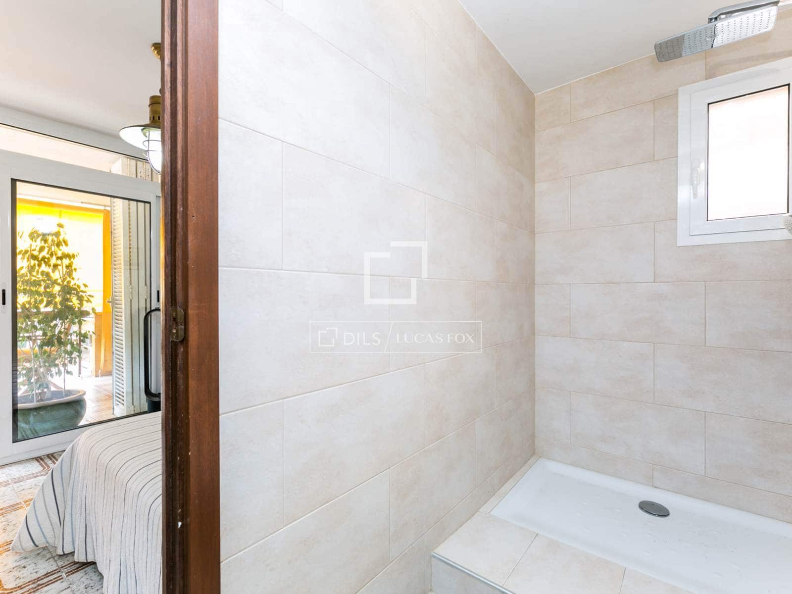 2 bedroom Apartment for sale in Castelldefels with pool garage - € 618,000 (Ref: 9650788)