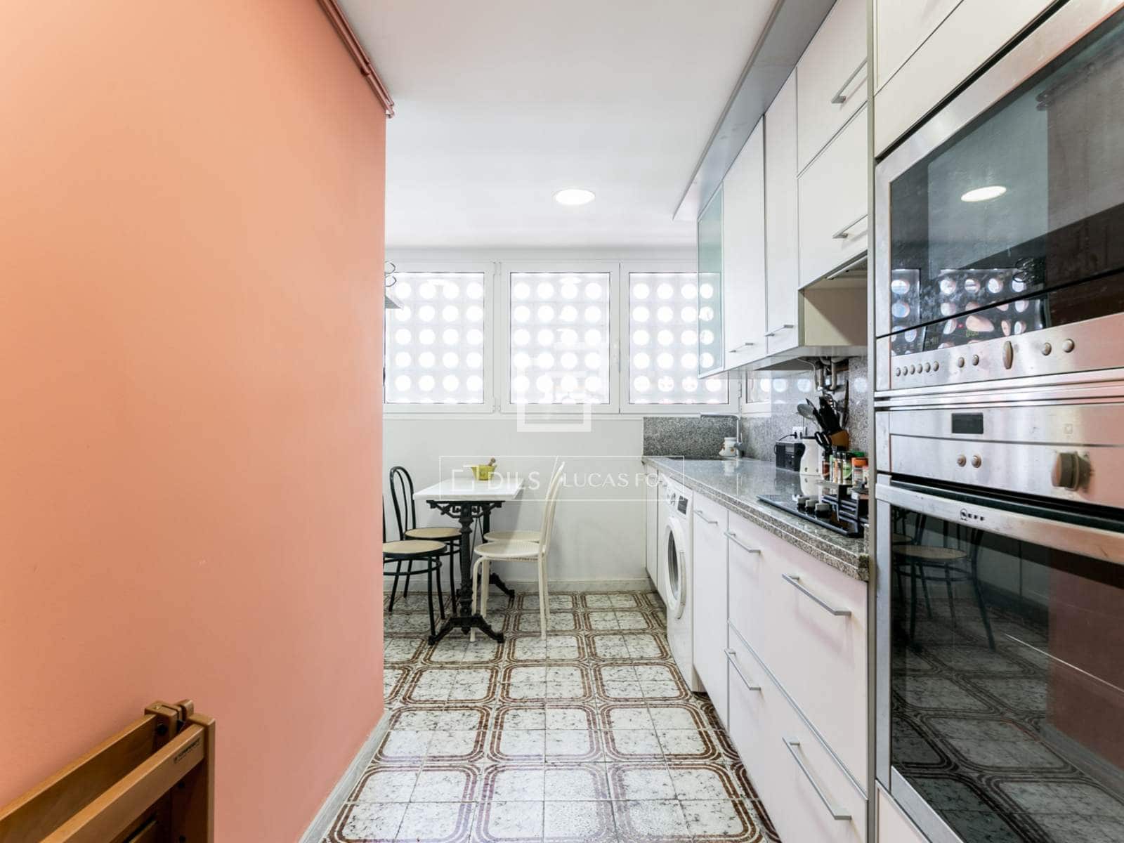 2 bedroom Apartment for sale in Castelldefels with pool garage - € 618,000 (Ref: 9650788)