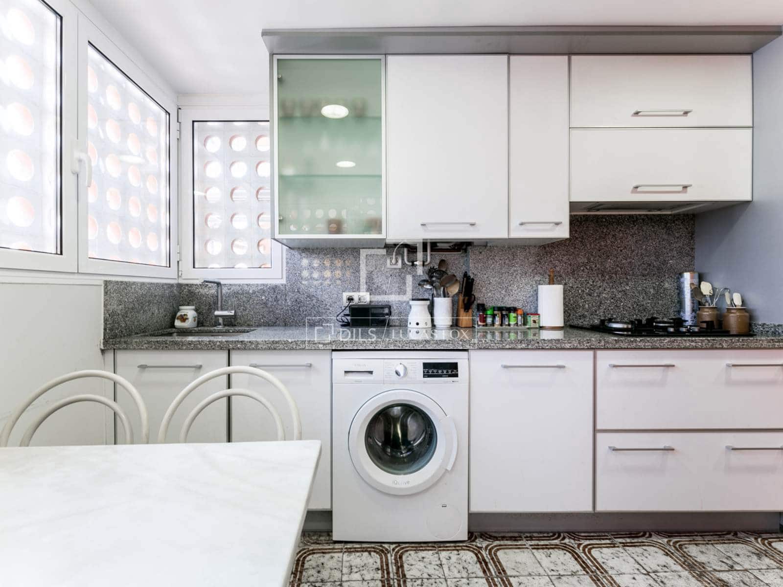 2 bedroom Apartment for sale in Castelldefels with pool garage - € 618,000 (Ref: 9650788)