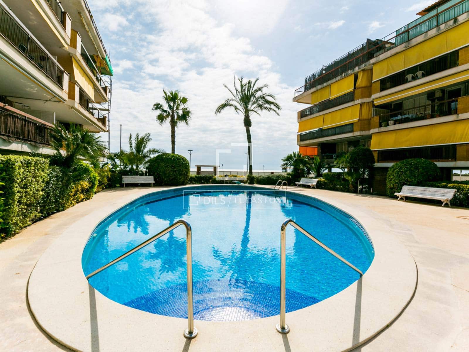 2 bedroom Apartment for sale in Castelldefels with pool garage - € 618,000 (Ref: 9650788)