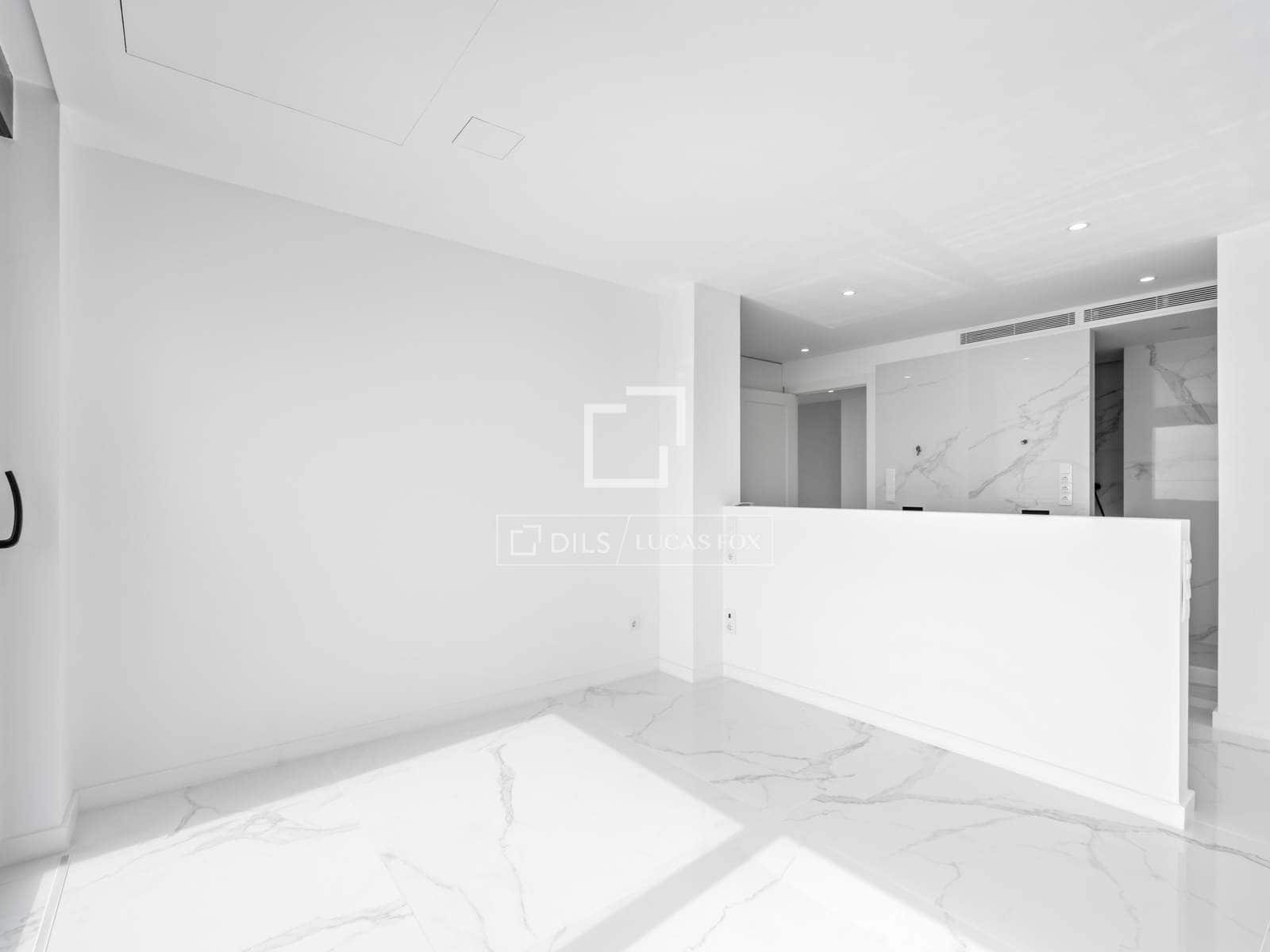 5 bedroom Villa for sale in El Campello with pool - € 2,700,000 (Ref: 9650789)