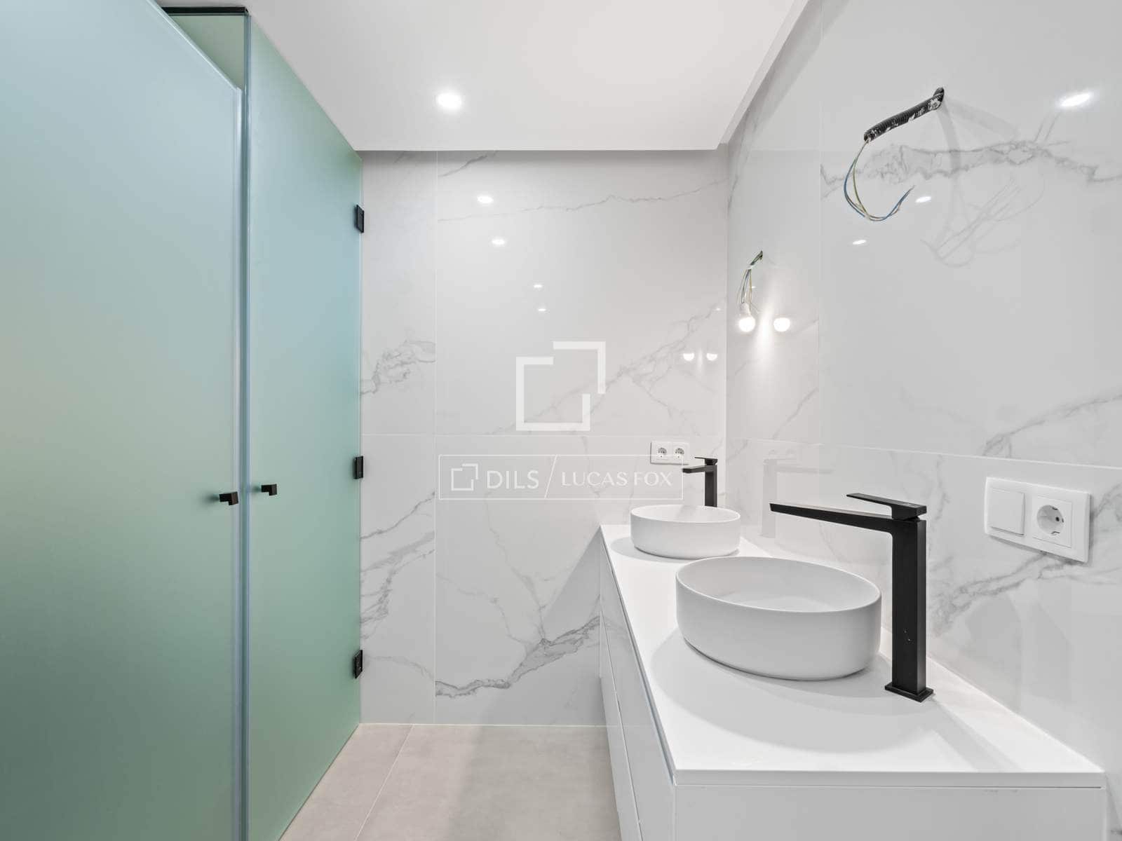 5 bedroom Villa for sale in El Campello with pool - € 2,700,000 (Ref: 9650789)