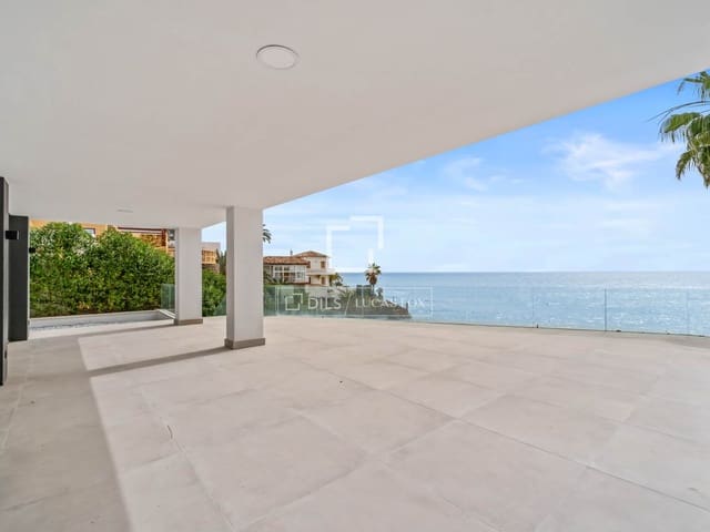 5 bedroom Villa for sale in El Campello with pool - € 2,700,000 (Ref: 9650789)