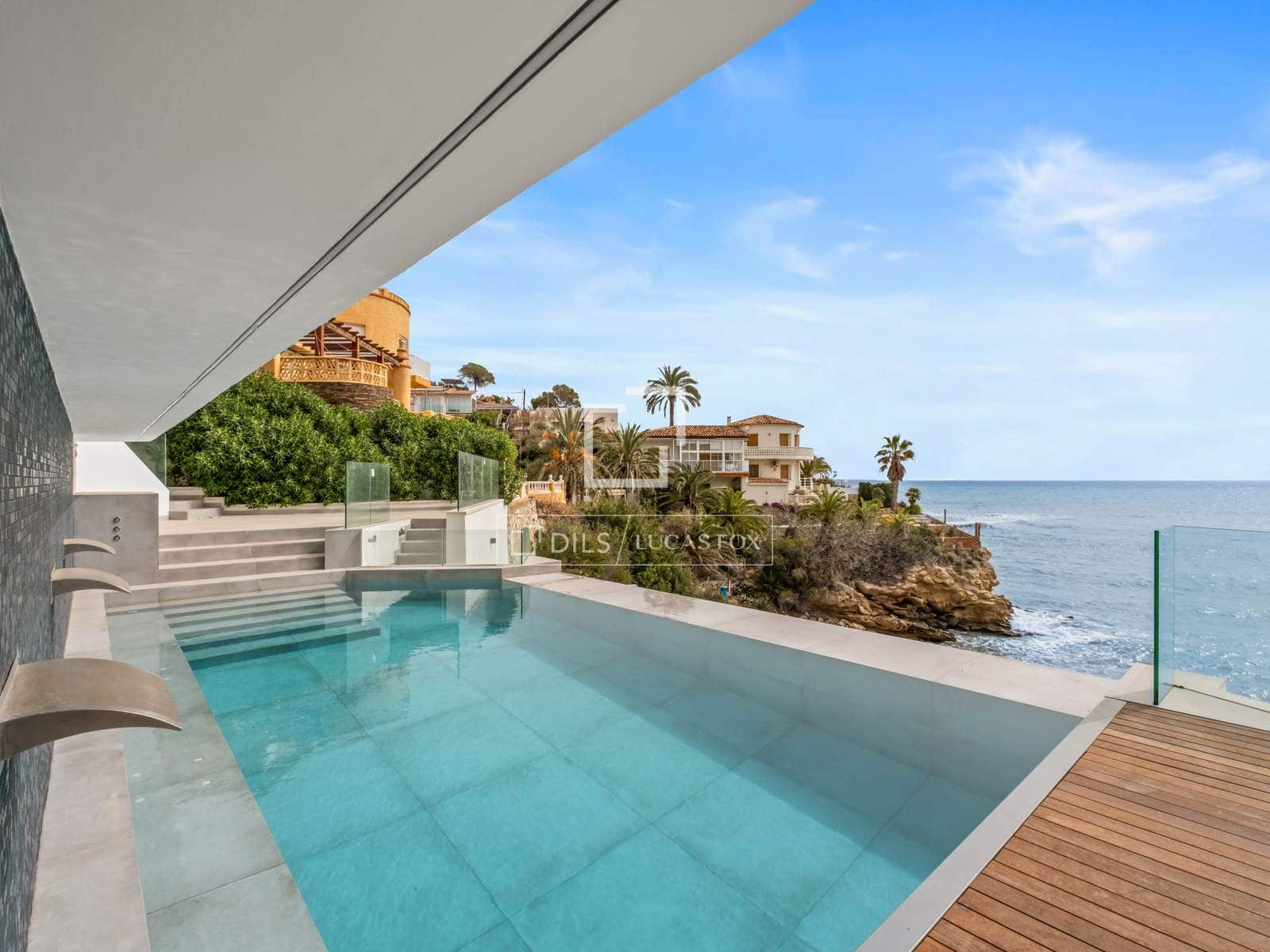 5 bedroom Villa for sale in El Campello with pool - € 2,700,000 (Ref: 9650789)