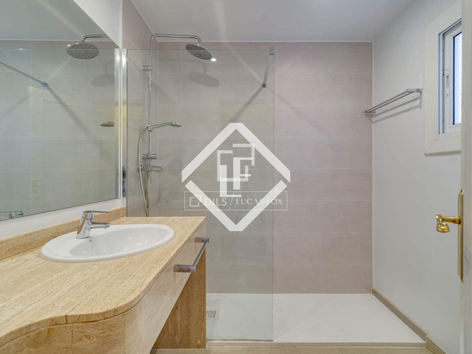 4 soveværelse Penthouse til salg i Barcelona by - € 795.000 (Ref: 9650790)