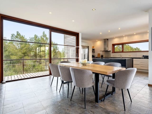 5 slaapkamer Villa te koop in L'Ametlla de Mar met zwembad garage - € 810.000 (Ref: 9653168)