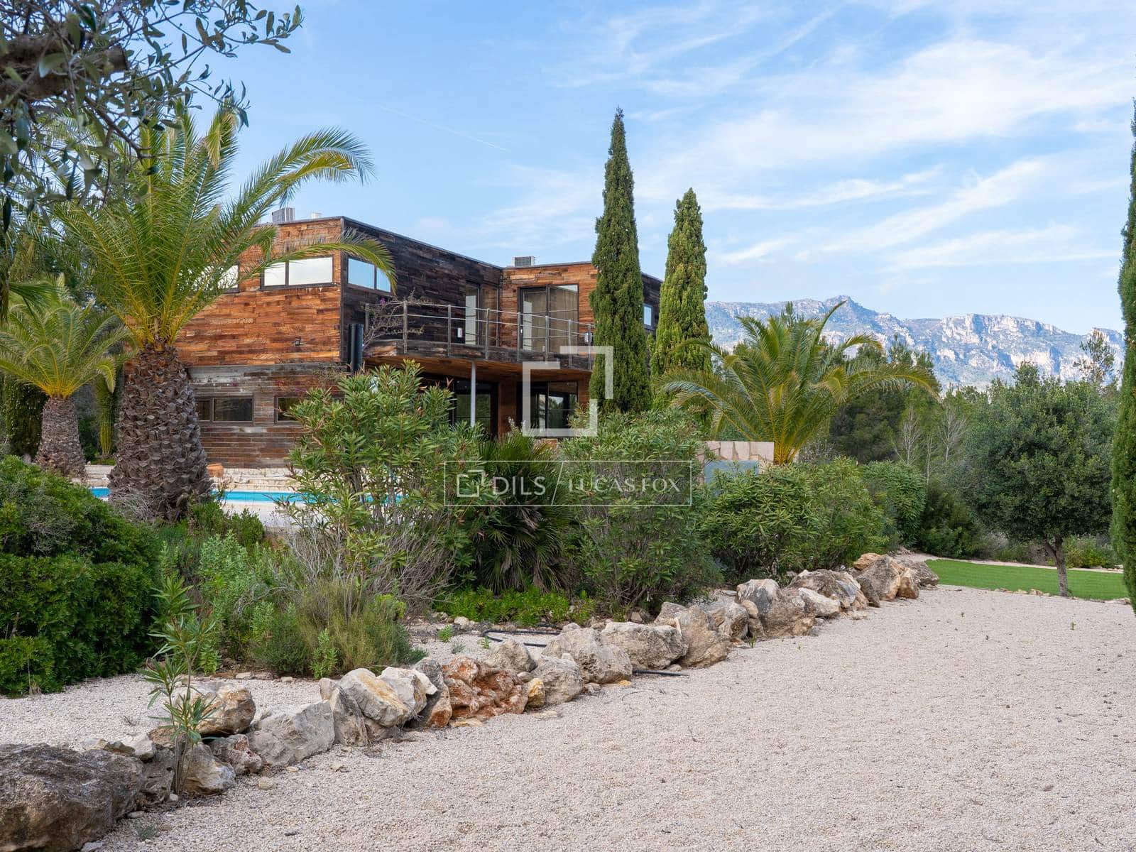 5 slaapkamer Villa te koop in L'Ametlla de Mar met zwembad garage - € 810.000 (Ref: 9653168)