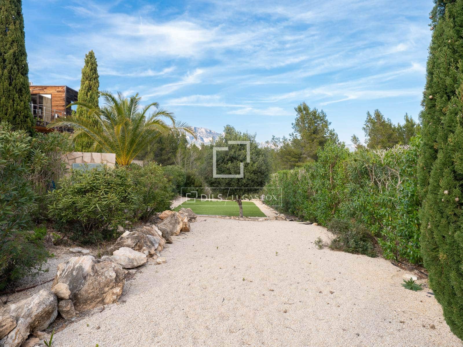 5 slaapkamer Villa te koop in L'Ametlla de Mar met zwembad garage - € 810.000 (Ref: 9653168)