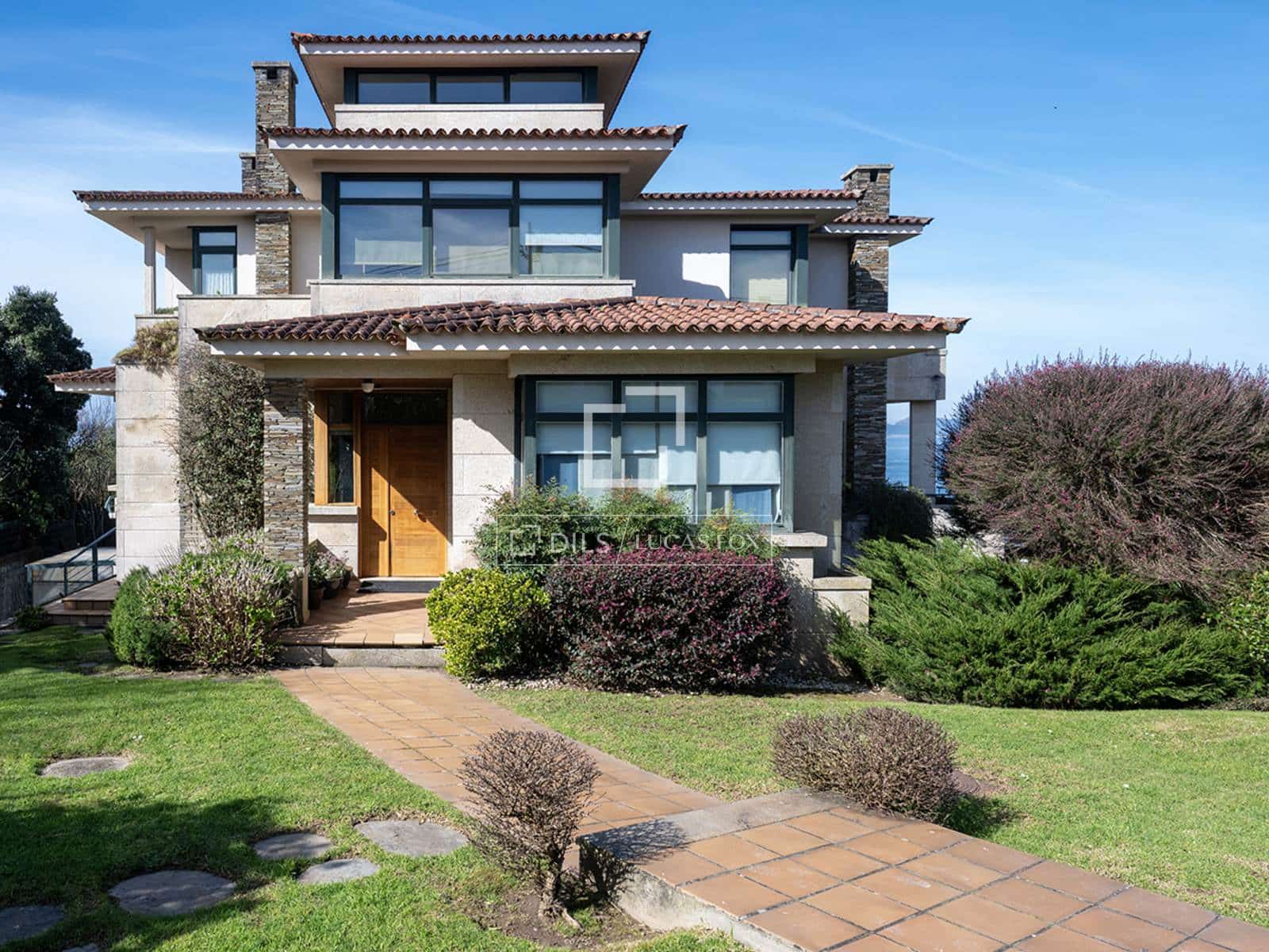 7 soverom Villa til salgs i Vigo med svømmebasseng garasje - € 2 000 000 (Ref: 9654127)