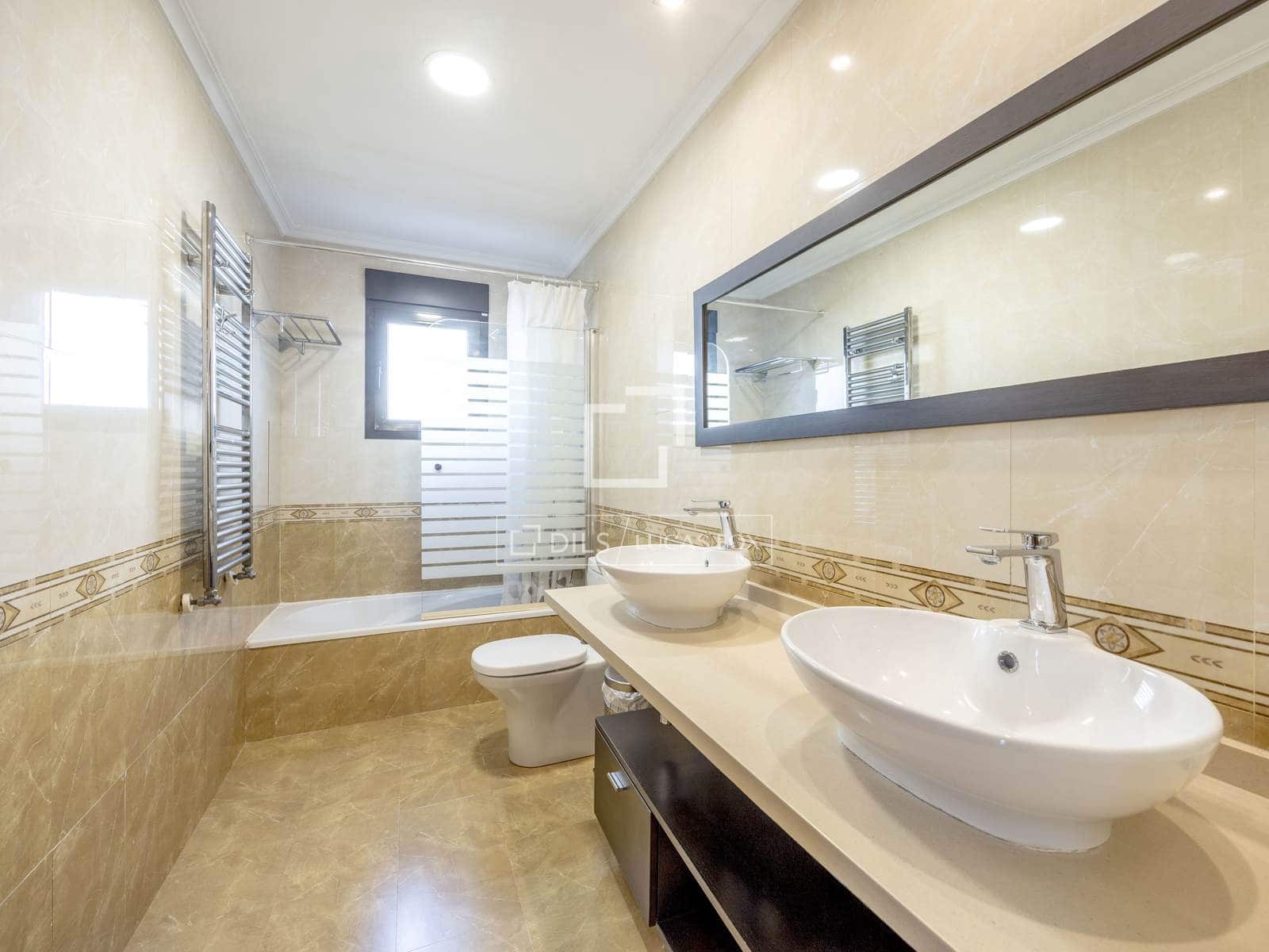 6 bedroom Villa for rent in San Antonio de Benageber with pool garage - € 7,000 (Ref: 9654129)