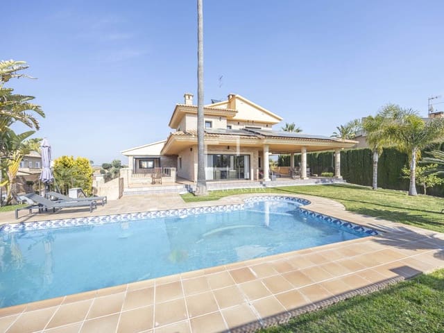 6 quarto Moradia para arrendar em San Antonio de Benagéber com piscina garagem - 7 000 € (Ref: 9654129)