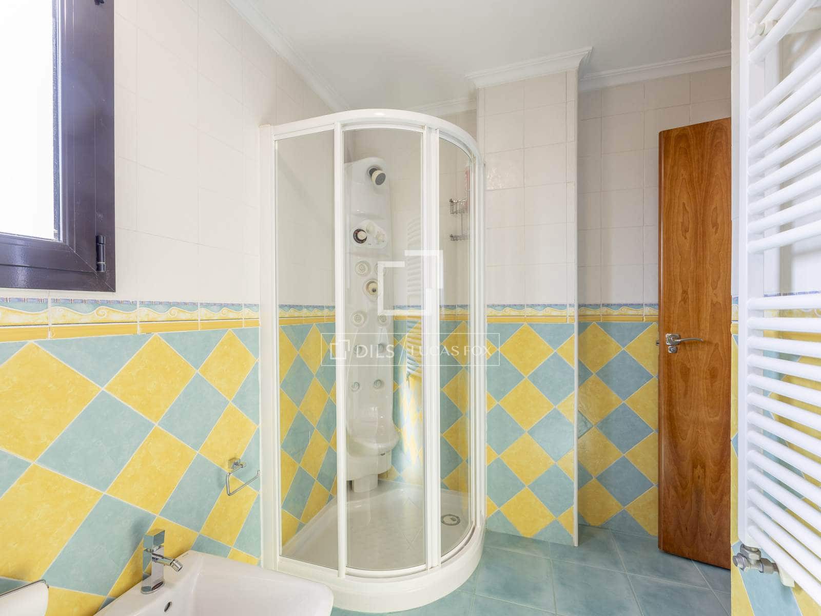 6 bedroom Villa for rent in San Antonio de Benageber with pool garage - € 7,000 (Ref: 9654129)