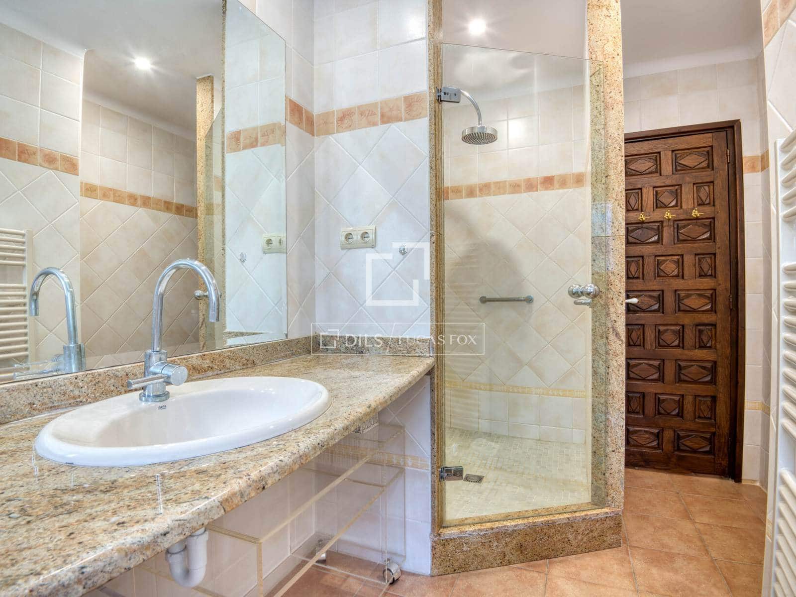 5 bedroom Villa for sale in Santa Cristina d'Aro with pool garage - € 1,175,000 (Ref: 9654289)